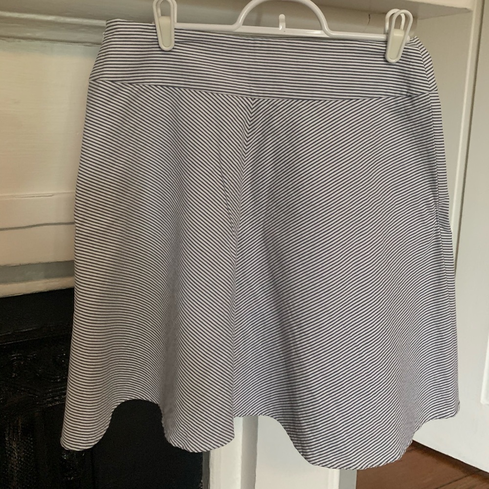 Cute Ann Taylor seersucker A line skirt